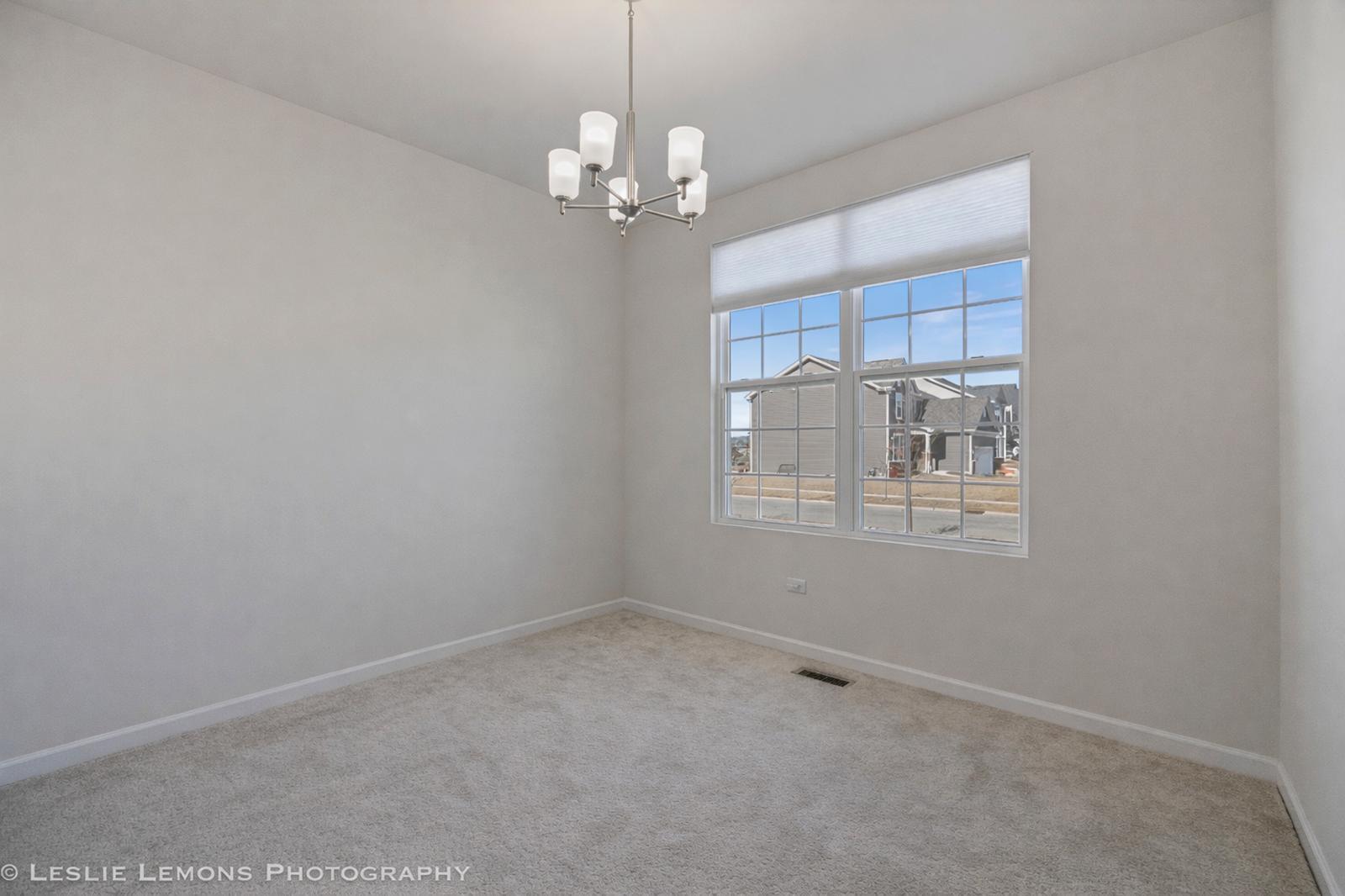 2225 Bent Grass Way