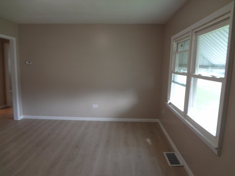 Tiny photo for 379 E Lincoln Street, Sycamore, IL 60178 (MLS # 12745886)