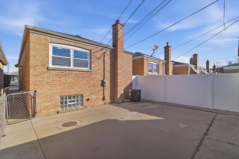 Tiny photo for 6721 W 63rd Street, Chicago, IL 60638 (MLS # 12575573)