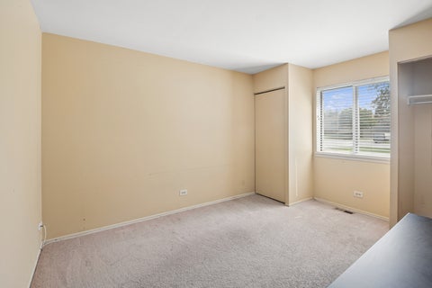 Tiny photo for 1391 STRATFORD Drive #1391, Gurnee, IL 60031 (MLS # 12736896)