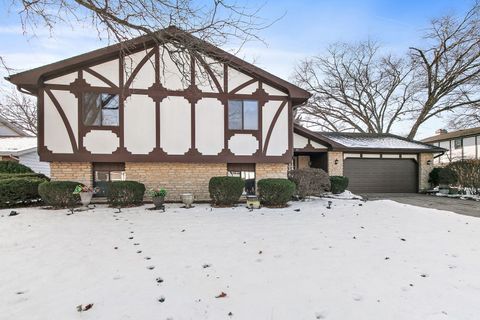Tiny photo for 183 Brookside Drive, Elgin, IL 60123 (MLS # 12539230)