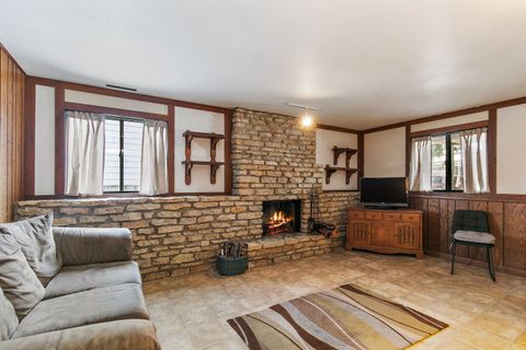 Tiny photo for 183 Brookside Drive, Elgin, IL 60123 (MLS # 12539230)