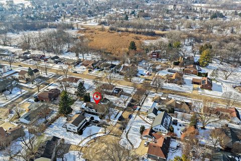 Tiny photo for 183 Brookside Drive, Elgin, IL 60123 (MLS # 12539230)