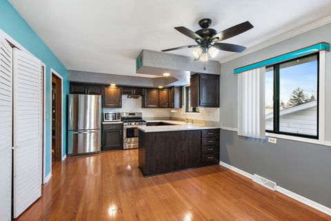 Tiny photo for 183 Brookside Drive, Elgin, IL 60123 (MLS # 12539230)