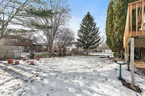 Tiny photo for 183 Brookside Drive, Elgin, IL 60123 (MLS # 12539230)