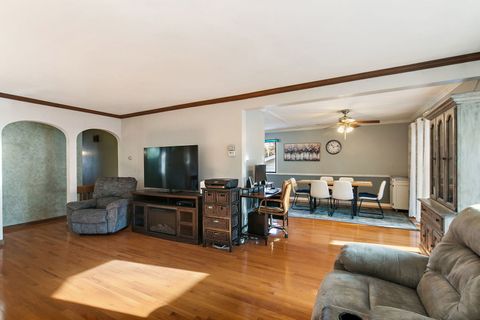 Tiny photo for 183 Brookside Drive, Elgin, IL 60123 (MLS # 12539230)