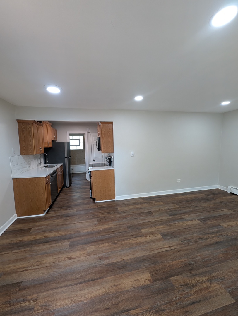4303 S Harlem Avenue 6