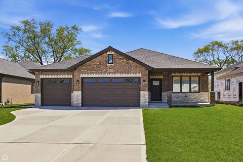 Photo of 8041 S 85TH Court, Justice, IL 60458 (MLS # 12660488)