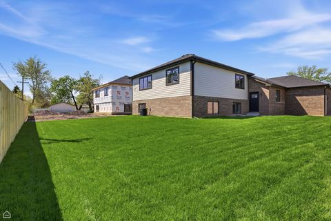 Tiny photo for 8041 S 85TH Court, Justice, IL 60458 (MLS # 12660488)