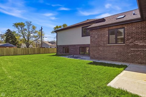 Tiny photo for 8041 S 85TH Court, Justice, IL 60458 (MLS # 12660488)