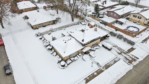 Tiny photo for 17702 Bernadine Street, Lansing, IL 60438 (MLS # 12530602)