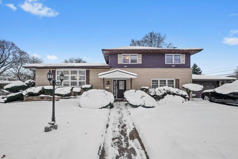 Tiny photo for 17702 Bernadine Street, Lansing, IL 60438 (MLS # 12530602)