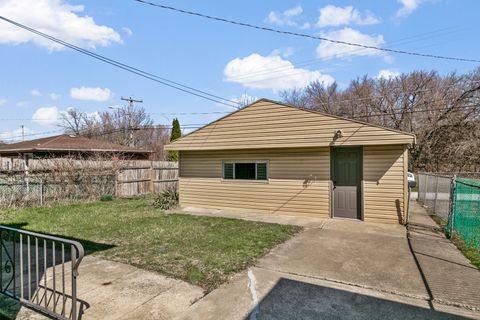 Tiny photo for 14129 S Hoxie Avenue, Burnham, IL 60633 (MLS # 12604066)