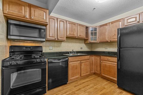 Tiny photo for 720 WEIDNER Road #302, Buffalo Grove, IL 60089 (MLS # 12503866)