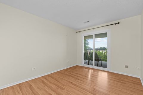 Tiny photo for 720 WEIDNER Road #302, Buffalo Grove, IL 60089 (MLS # 12503866)