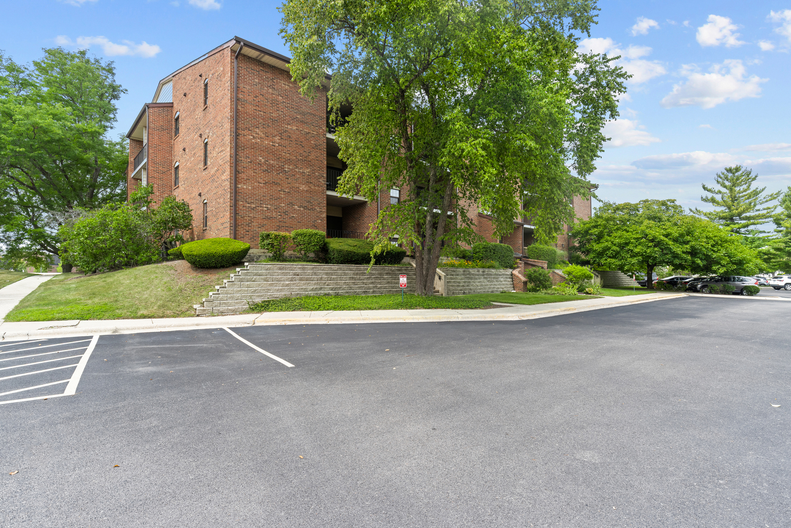 720 WEIDNER Road 302