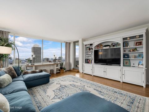 Tiny photo for 1000 N LAKE SHORE Plaza #39C, Chicago, IL 60611 (MLS # 12583740)