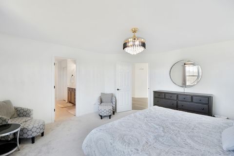 Tiny photo for 42 Open Parkway N, Hawthorn Woods, IL 60047 (MLS # 12593390)