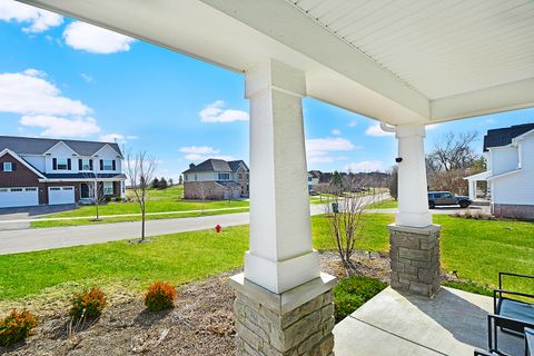 Tiny photo for 42 Open Parkway N, Hawthorn Woods, IL 60047 (MLS # 12593390)