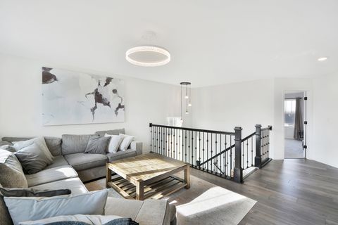 Tiny photo for 42 Open Parkway N, Hawthorn Woods, IL 60047 (MLS # 12593390)