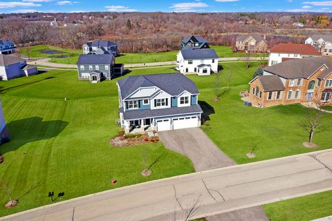 Tiny photo for 42 Open Parkway N, Hawthorn Woods, IL 60047 (MLS # 12593390)