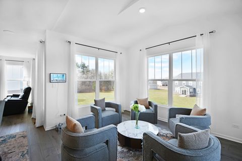 Tiny photo for 42 Open Parkway N, Hawthorn Woods, IL 60047 (MLS # 12593390)