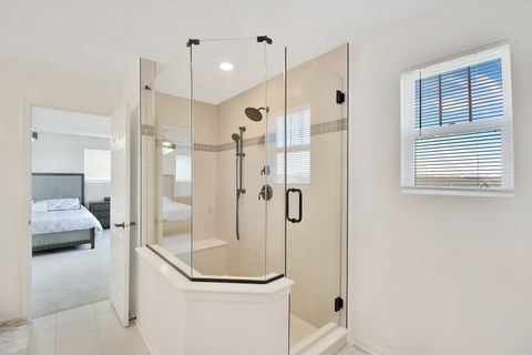 Tiny photo for 42 Open Parkway N, Hawthorn Woods, IL 60047 (MLS # 12593390)