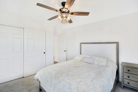 Tiny photo for 42 Open Parkway N, Hawthorn Woods, IL 60047 (MLS # 12593390)