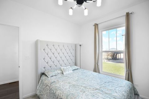 Tiny photo for 42 Open Parkway N, Hawthorn Woods, IL 60047 (MLS # 12593390)