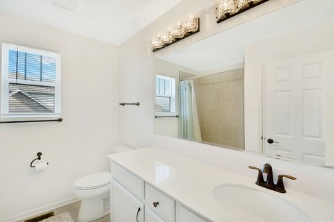 Tiny photo for 42 Open Parkway N, Hawthorn Woods, IL 60047 (MLS # 12593390)