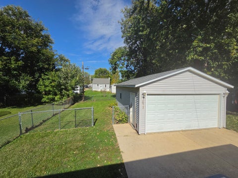 Tiny photo for 1410 E 14th Street, Sterling, IL 61081 (MLS # 12784065)