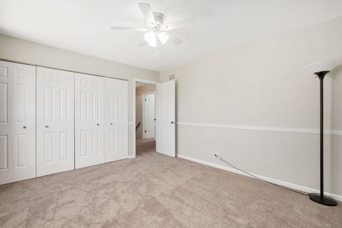 Tiny photo for 2202 N Williamsburg Street, Arlington Heights, IL 60004 (MLS # 12567659)