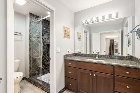 Tiny photo for 2202 N Williamsburg Street, Arlington Heights, IL 60004 (MLS # 12567659)