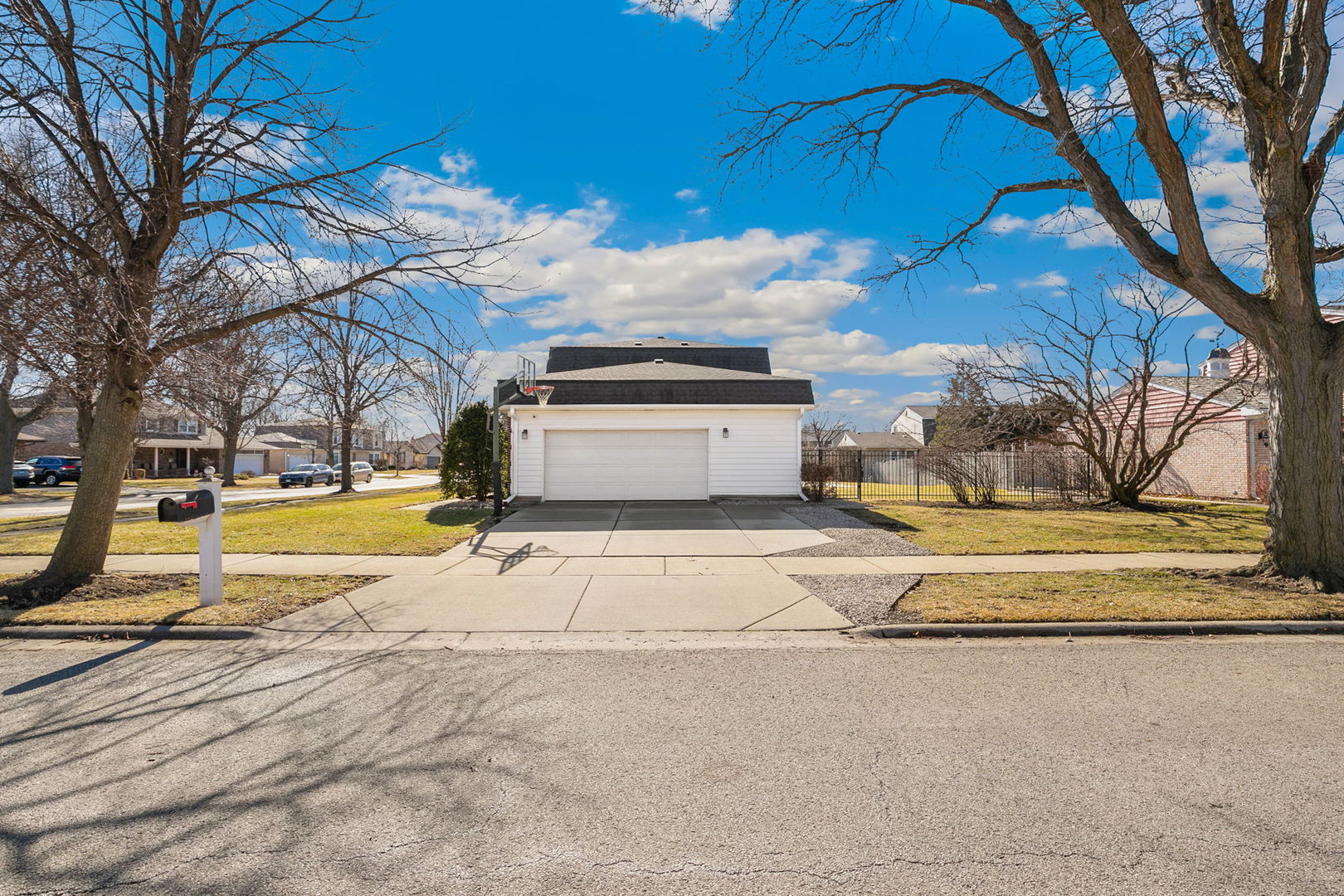 2202 N Williamsburg Street