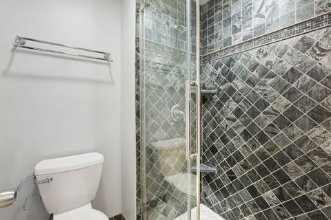 Tiny photo for 2202 N Williamsburg Street, Arlington Heights, IL 60004 (MLS # 12567659)