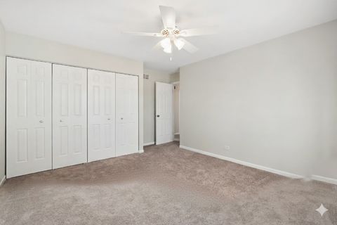 Tiny photo for 2202 N Williamsburg Street, Arlington Heights, IL 60004 (MLS # 12567659)