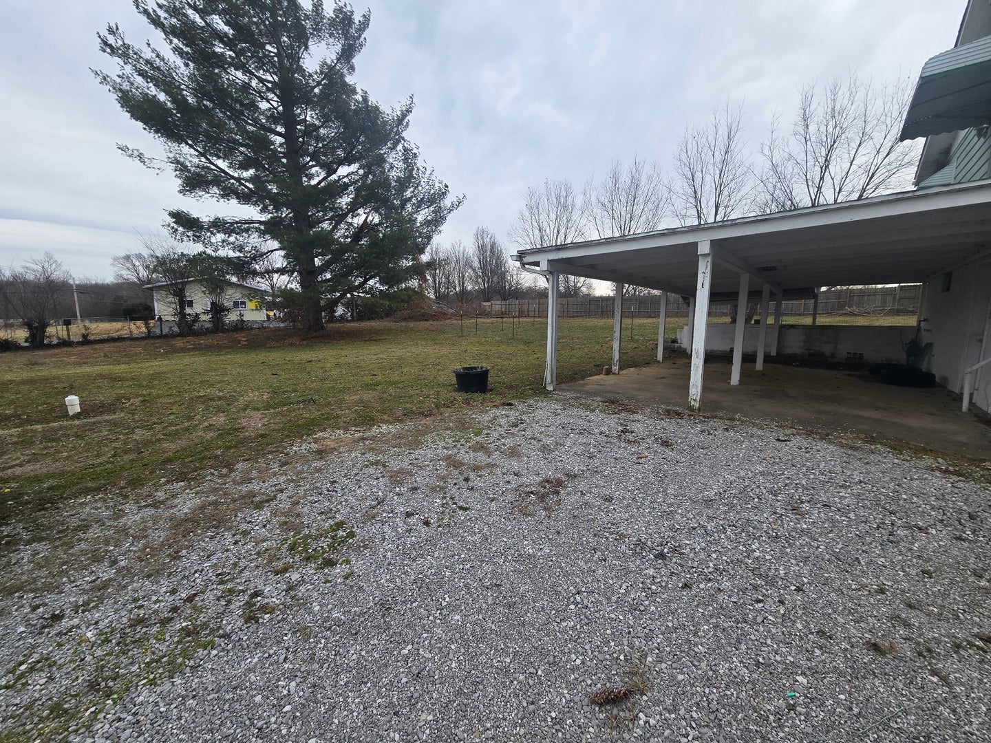 8650 Old Highway 13