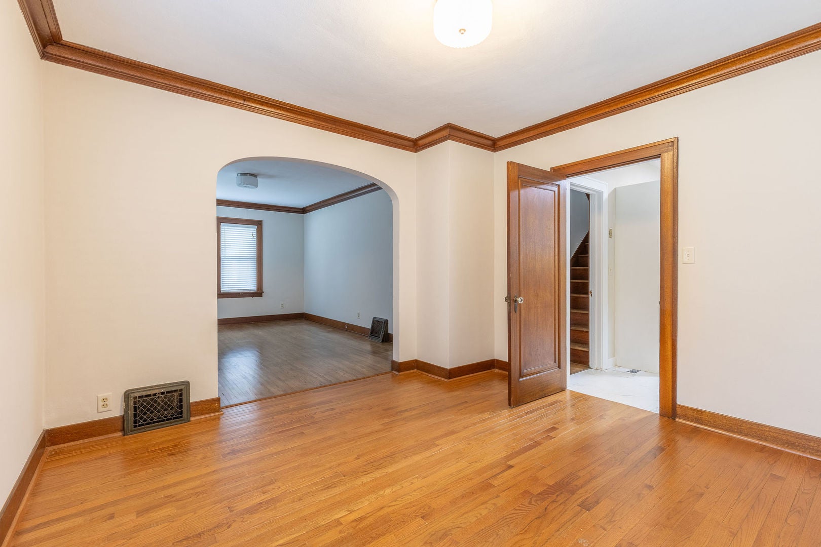 869 Shuler Street