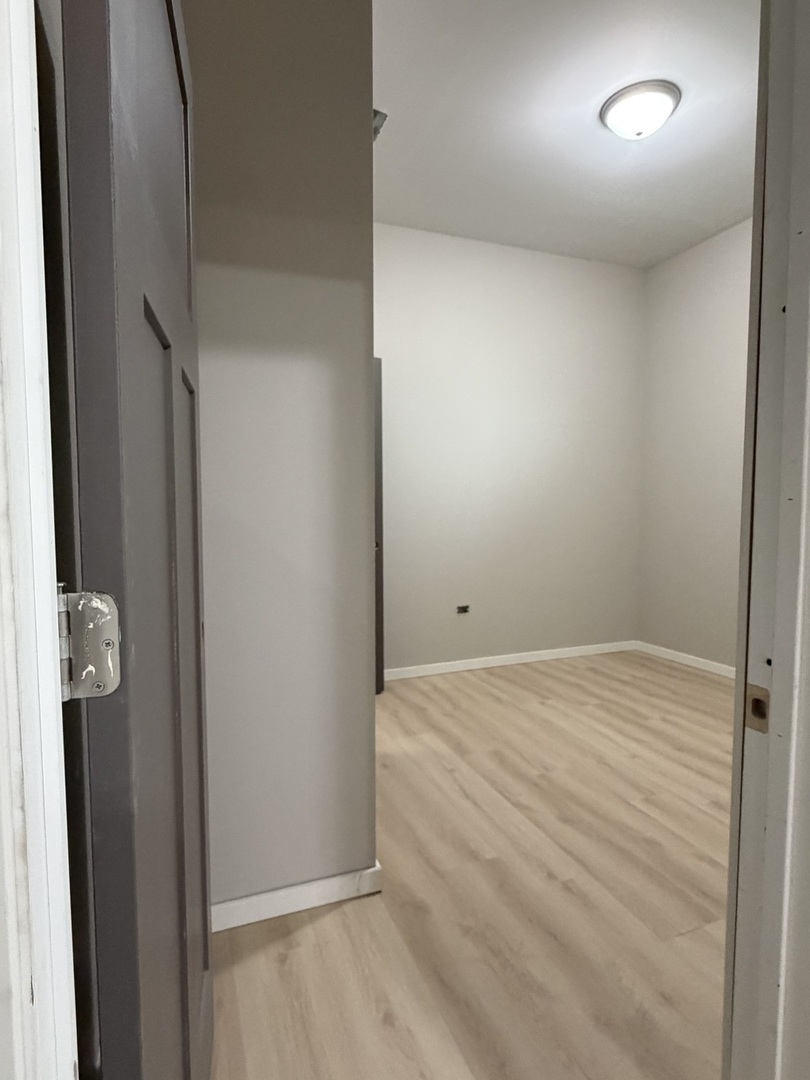 22 N Pulaski Road 1R
