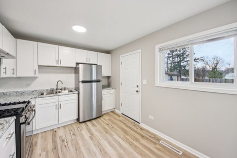 Tiny photo for 65 Della Street, Crystal Lake, IL 60014 (MLS # 12767988)
