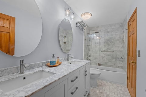 Tiny photo for 4175 Crimson Drive, Hoffman Estates, IL 60192 (MLS # 12782577)
