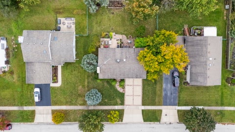 Tiny photo for 4175 Crimson Drive, Hoffman Estates, IL 60192 (MLS # 12782577)