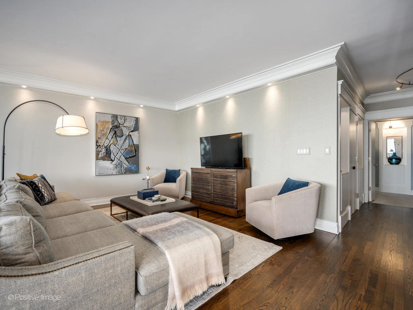 1040 N Lake Shore Drive 16C