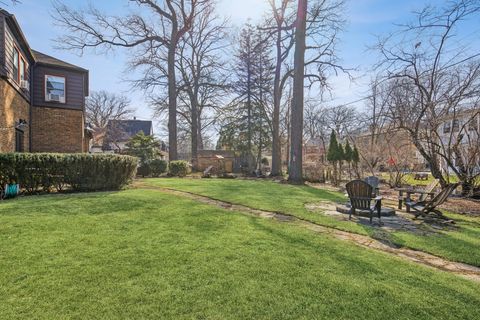 Tiny photo for 6600 N LEHIGH Avenue, Chicago, IL 60646 (MLS # 12595302)