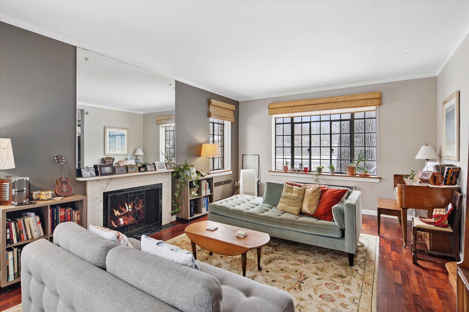 6600 N LEHIGH Avenue