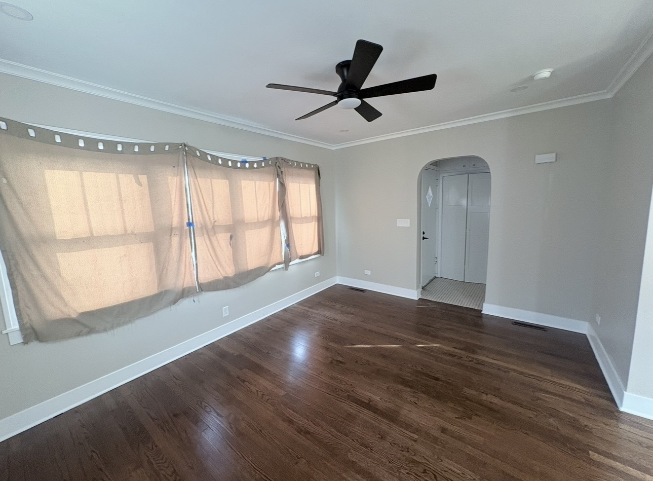 2727 N Mont Clare Avenue