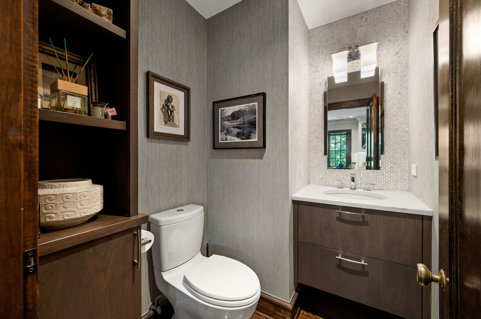 Chicago, Illinois 60640, United States, 7 Bedrooms Bedrooms, ,6 BathroomsBathrooms,Residential,Active,213996