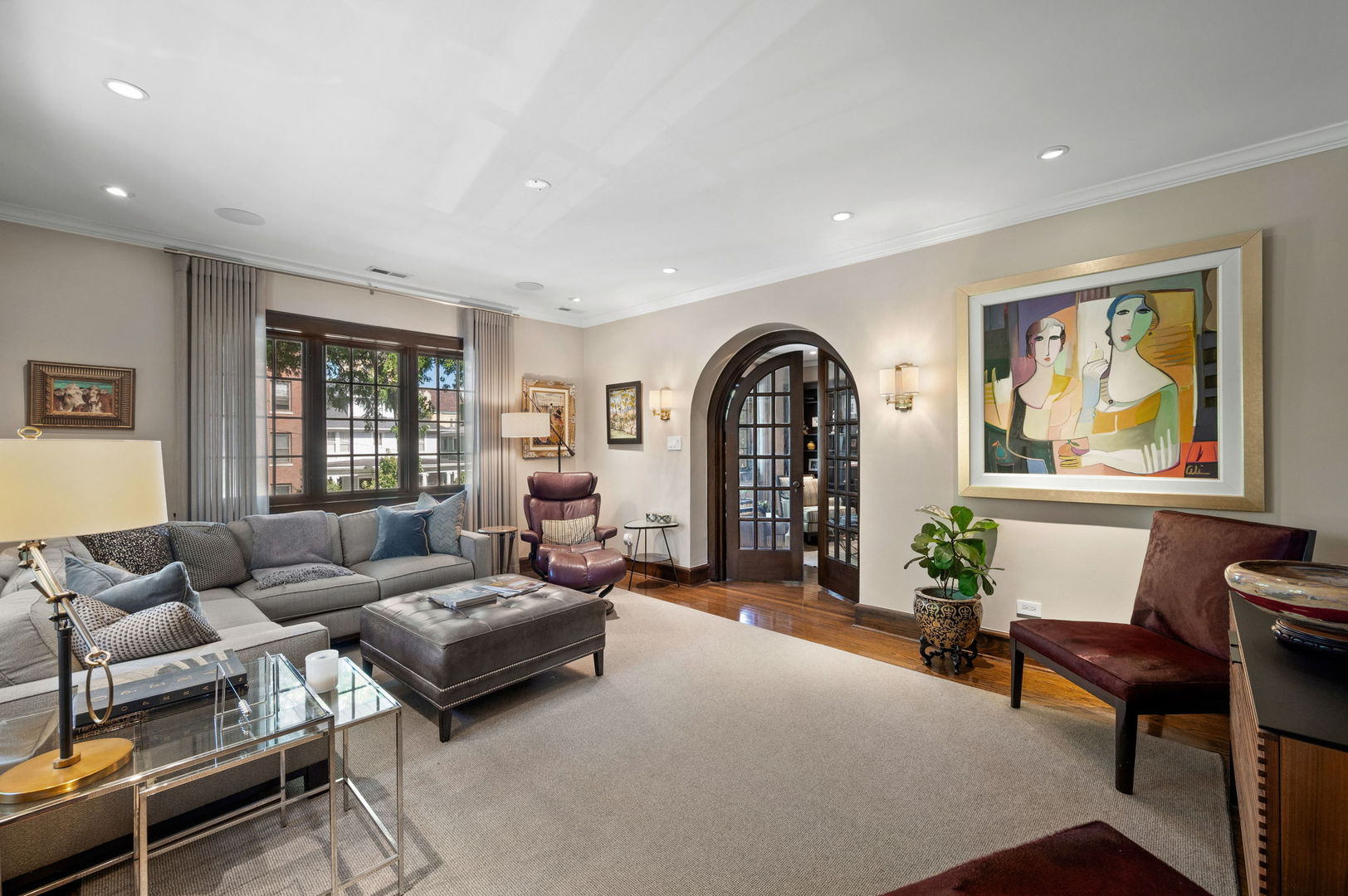 Chicago, Illinois 60640, United States, 7 Bedrooms Bedrooms, ,6 BathroomsBathrooms,Residential,Active,213996