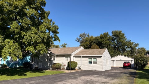 Tiny photo for 7432 W 109 Street, Worth, IL 60482 (MLS # 12777225)