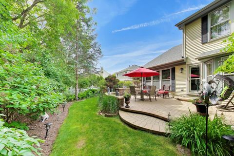 Tiny photo for 245 Southfield Drive, Vernon Hills, IL 60061 (MLS # 12662016)